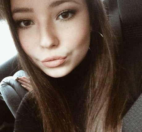 Lydia Harrison pretty model pictures