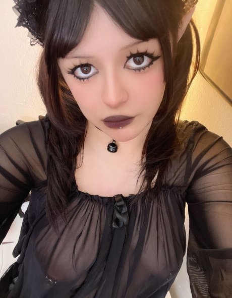 lewdgirlfriend model pretty archive