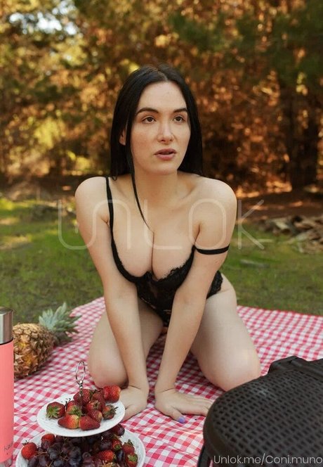 Coni muno sex model photos