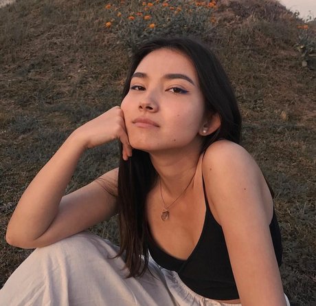 Maria Zhang exclusive model photo