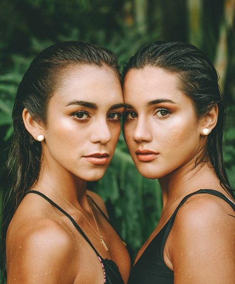 Luana Batanero art model picture