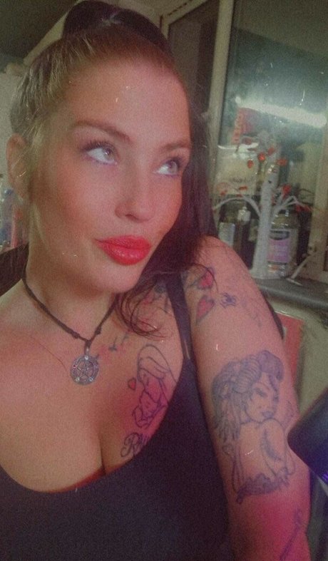 MissBabyDoll89x pornstar perfect pic