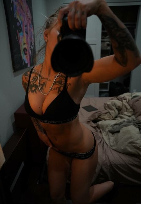 round ass onlyfans porno pictures