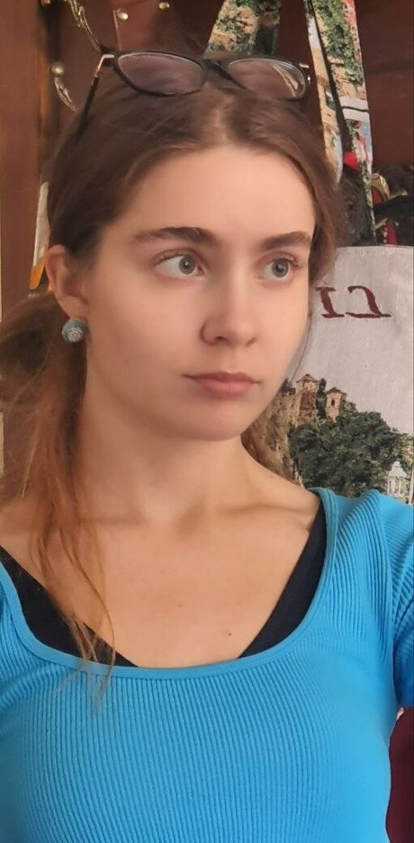 Condessa Anasta sexy pornstar gallery