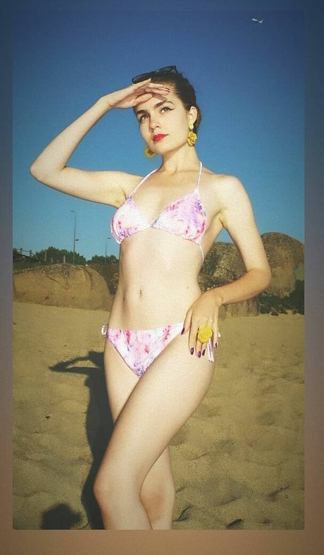 Condessa Anasta art model galleries