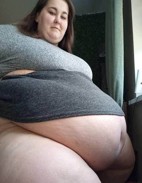 Fluffymaya98 nudes model images