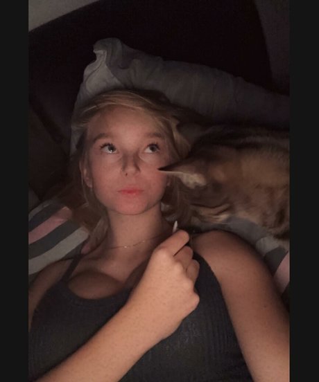 blonde vivi star top image