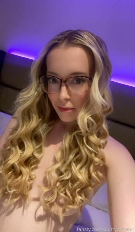 SluttyKitten4 naked star photos