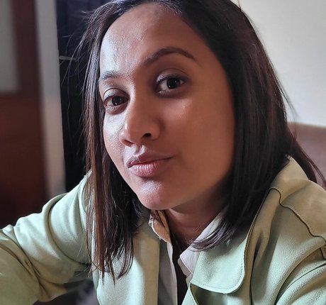 Scarlet Vixen model pornographic photos