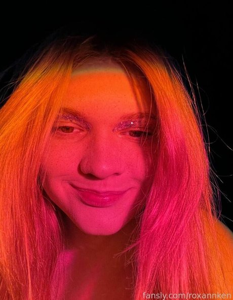 roxannken exclusive pornstar picture