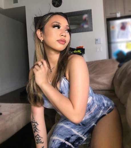 Thailiian naked pornstar pics