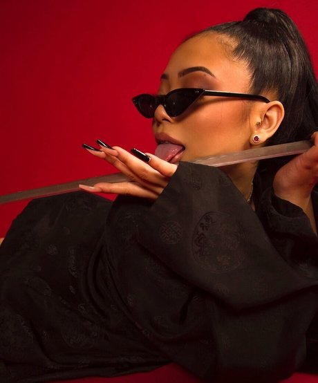 Thailiian pornstar beautiful photos