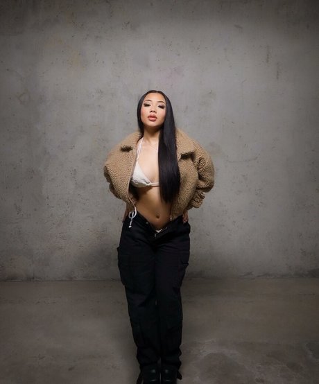 Thailiian beautiful actress pics