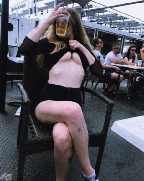 zvonilkaaaa_ pornstar nice images