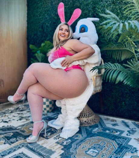 Emma St James naked model photo