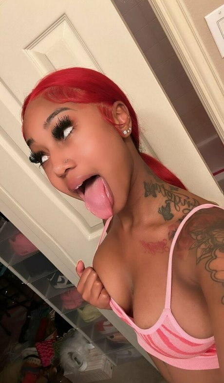 OfficialLadiiScorpio nude model photos