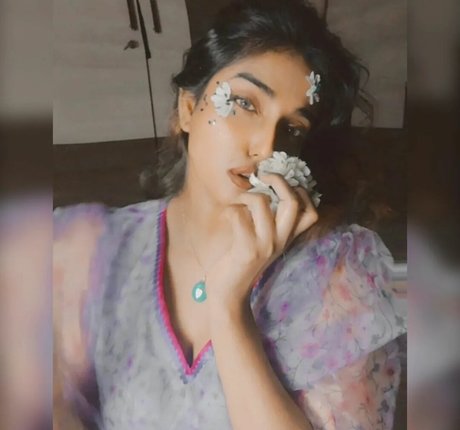 Nayoni Dutta erotic star photos