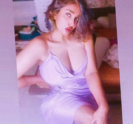 Nayoni Dutta hot star archive