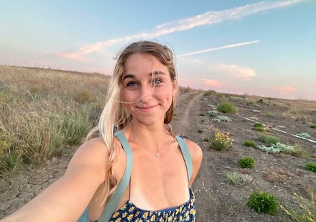 Siena Palicke star nude picture