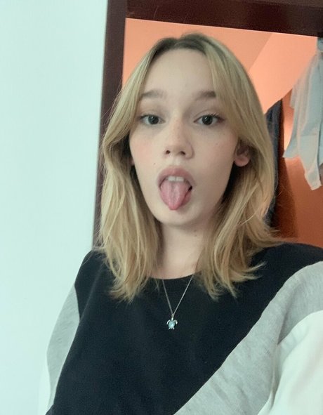 Hdceli model nude pictures