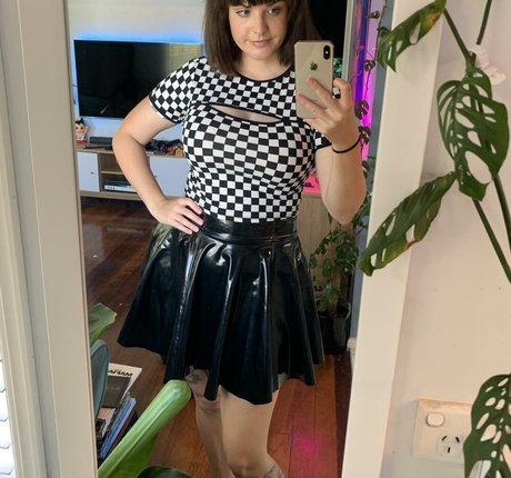 Naysy model best photo