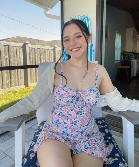 BabyDana nude star img