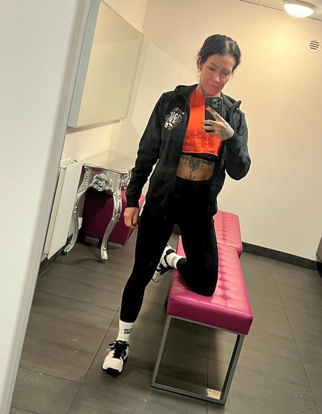 alpheratz porn model picture