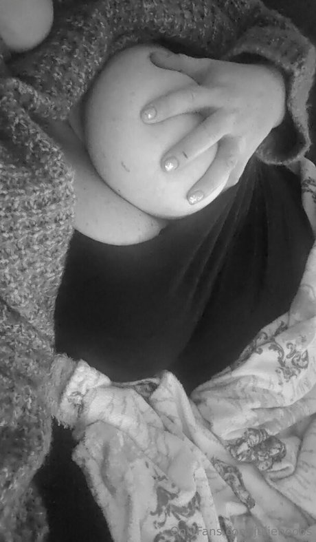 julieboobs naked model pics