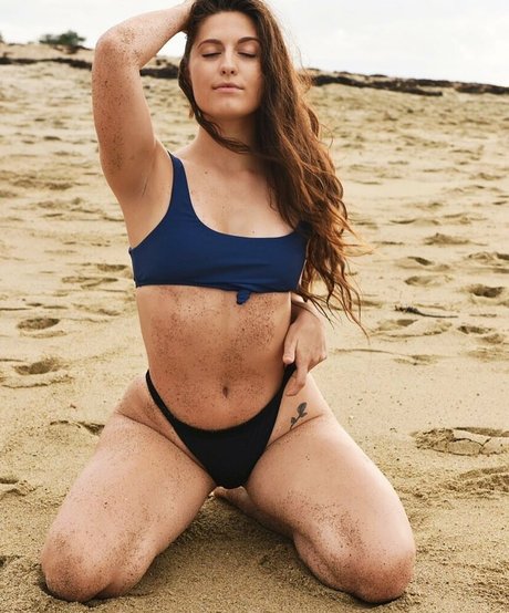 japanese teen onlyfans beautiful photo