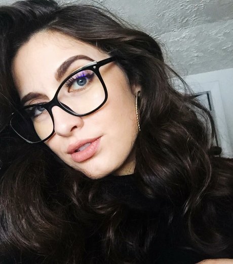 goth thick onlyfans adult picture