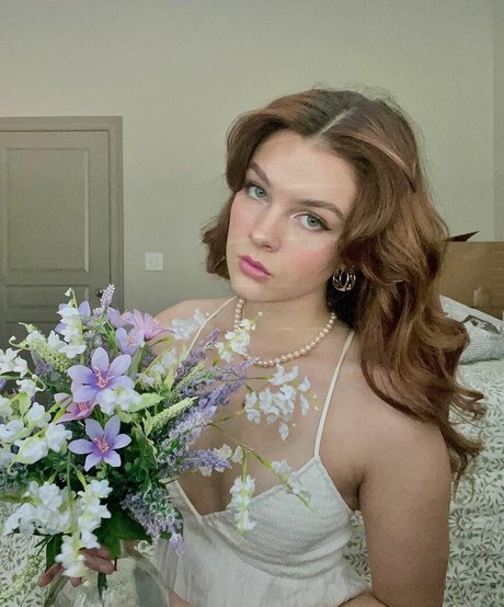 McKenzie Bell model adult archive