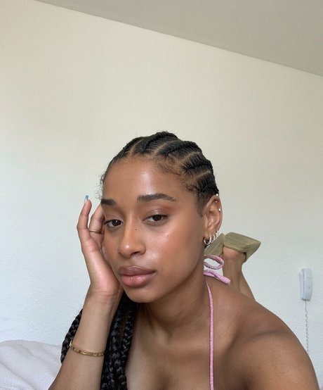 Capeverdian naked actress gallery