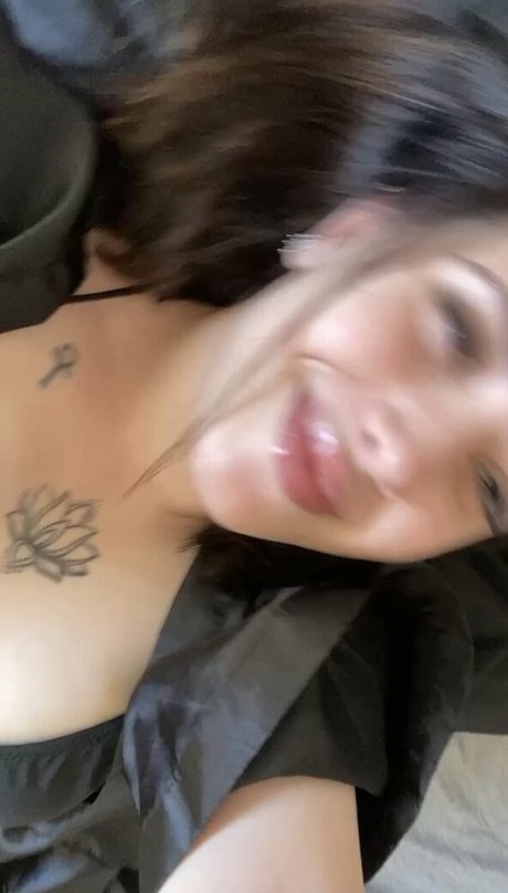 Nururkmz xxx star pics