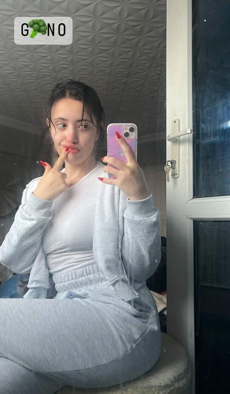 Nururkmz model porn images