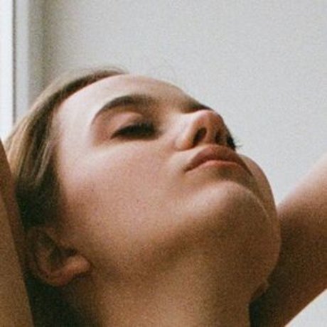 Naya Fire porn star photos