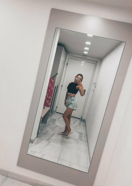 ellie angel4 exclusive star photos