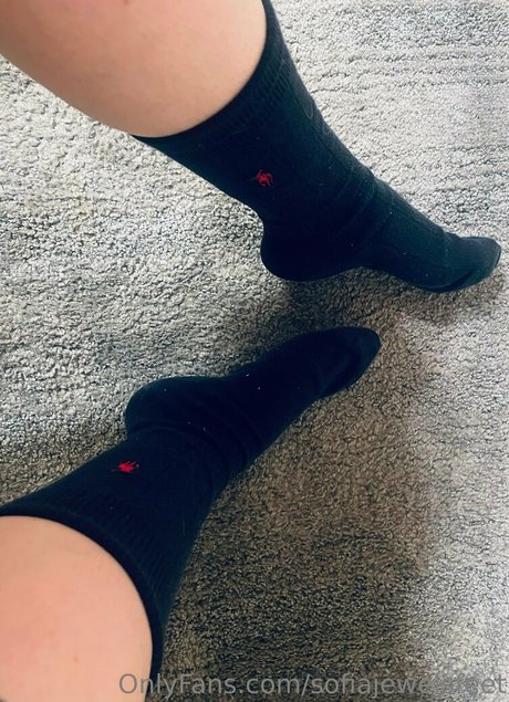 sofiajewelsfeet hot star pic