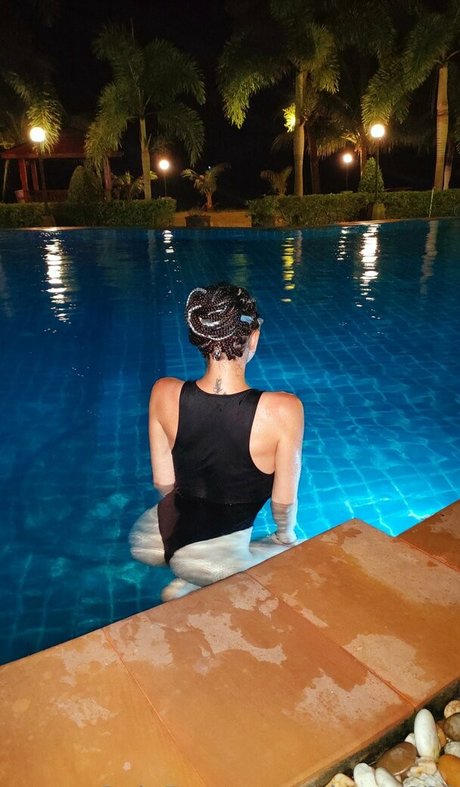 bloom666 nudes actress archive