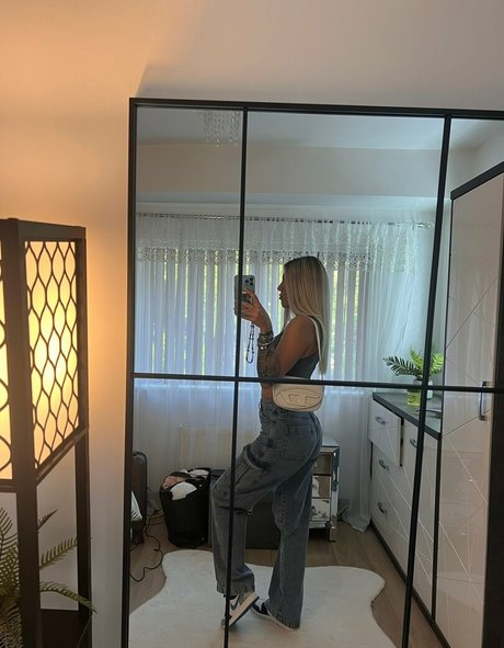 lilydawson01 pornographic actress photo