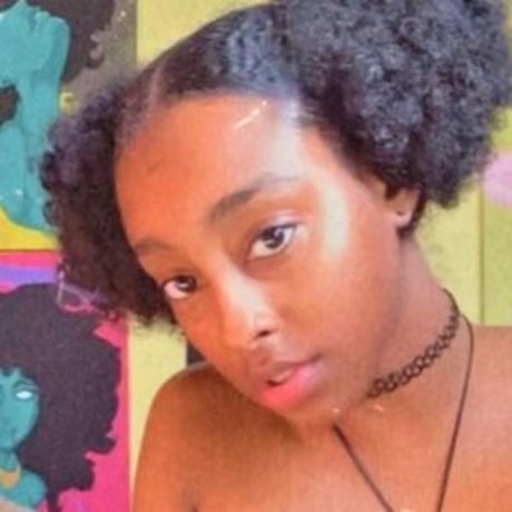 Cumshawty exclusive pornstar pics