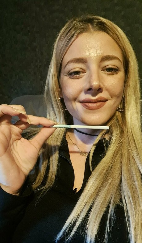 maloryfox xxx star image