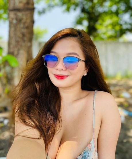 Pinay Bigo nudes pornstar picture