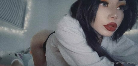 omgvelvet star erotic pictures