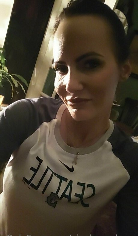 ainsley adams star nudes photos