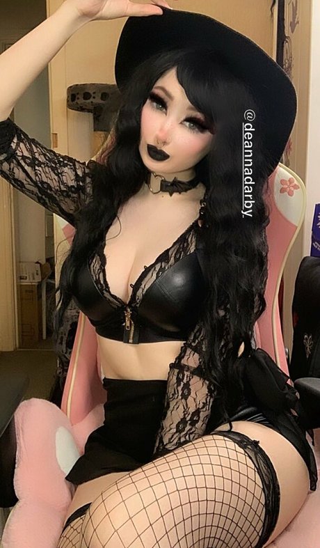 DeannaDarby top model pictures