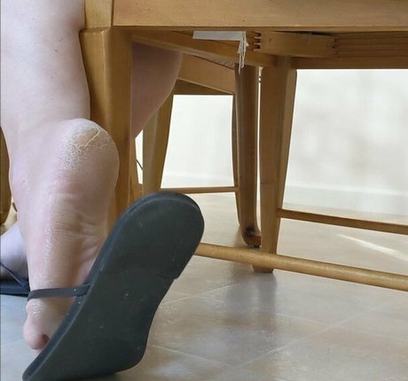 flirtyf33t94 pornstar high quality images