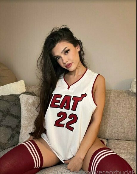 pregnant asian onlyfans art nude image