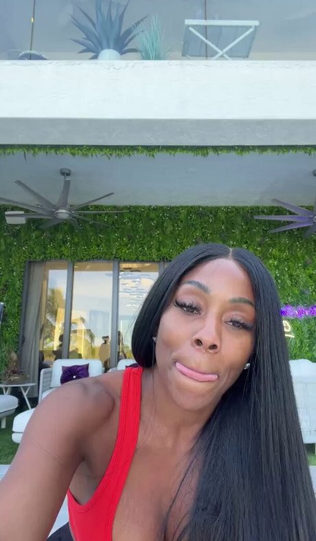 Coach Stormy model beautiful archive