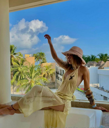 babe onlyfans sexy images