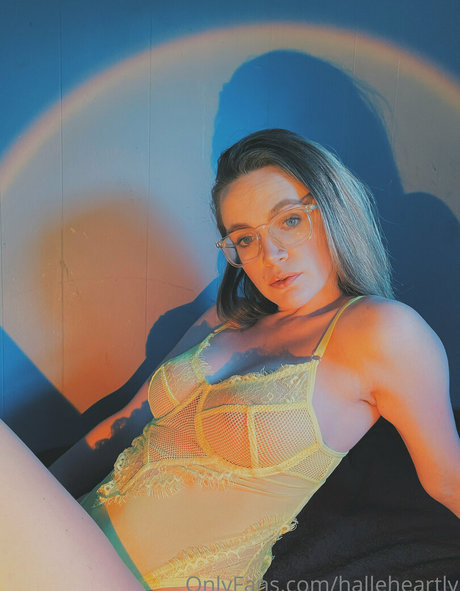 halleheartly pornstar art gallery